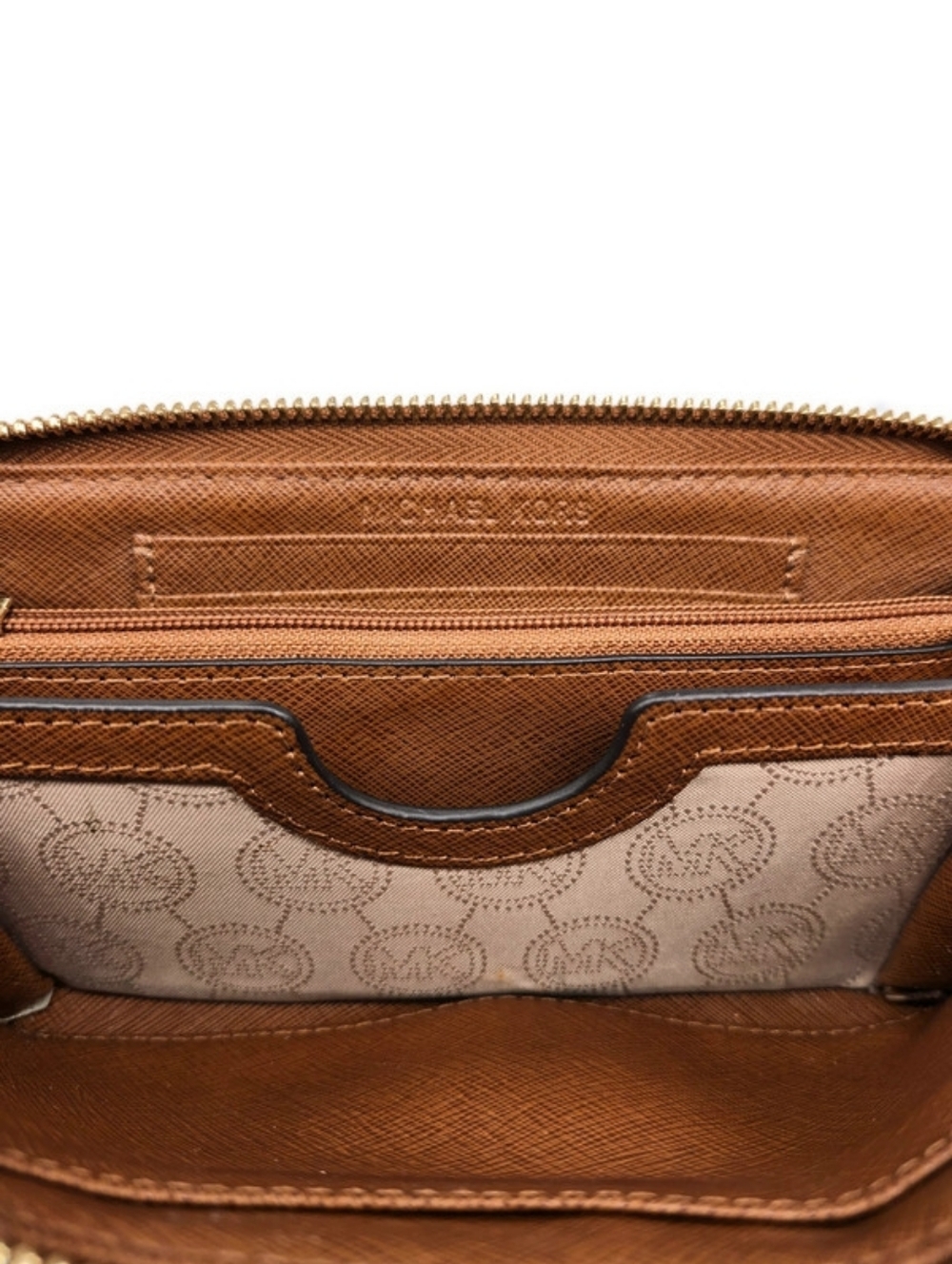 Michael Kors Jetset Tan Saffiano Leather Travel Continental Zip-Around Wallet - Picture 9 of 14